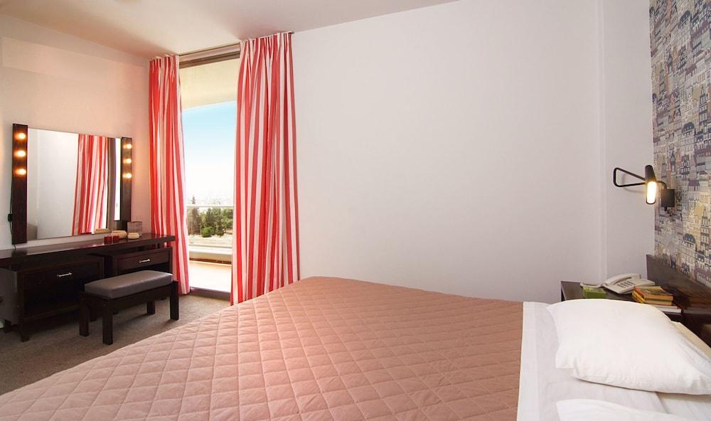 Marina Alimos Hotel Apartments Атина Екстериор снимка