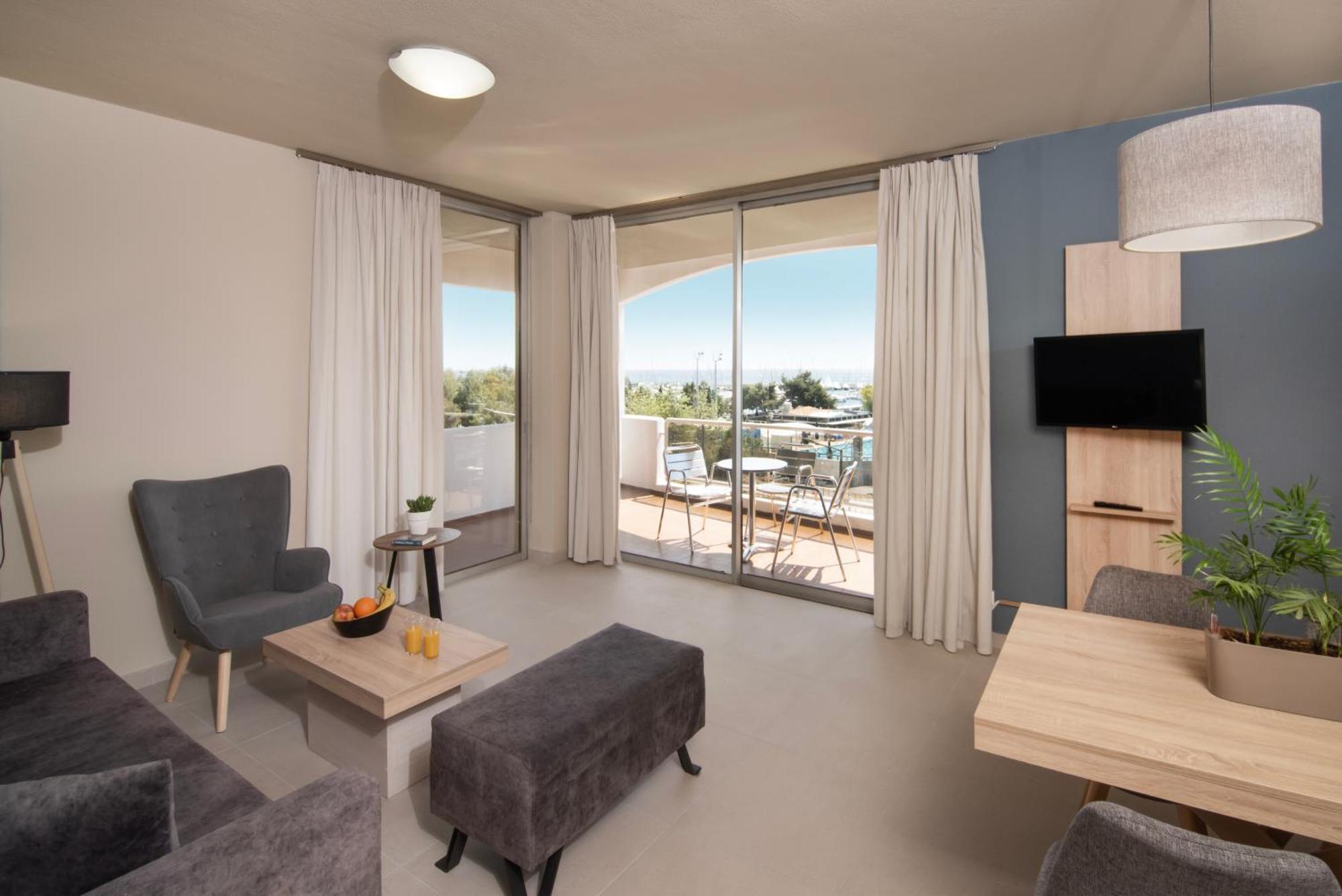 Marina Alimos Hotel Apartments Атина Екстериор снимка