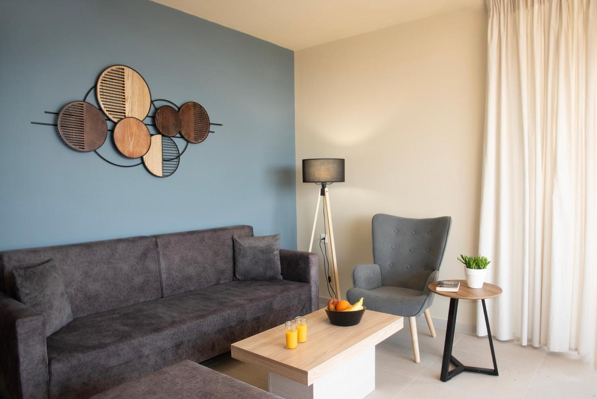 Marina Alimos Hotel Apartments Атина Екстериор снимка
