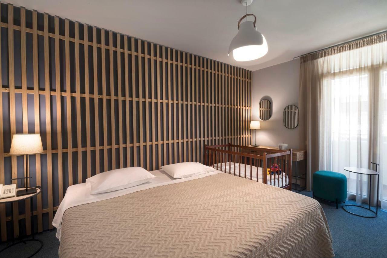 Marina Alimos Hotel Apartments Атина Екстериор снимка