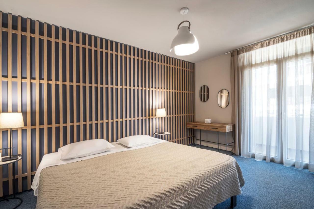 Marina Alimos Hotel Apartments Атина Екстериор снимка
